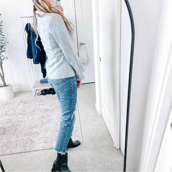 CAbi Light Blue Gray Linen Beachwalk Chambray Blazer size 8 - Picture 4 of 6